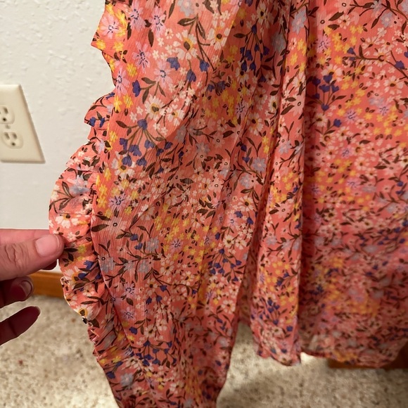 Adyson Parker Ruffle Sleeve Front Button Blouse - Size XL - Picture 4 of 8